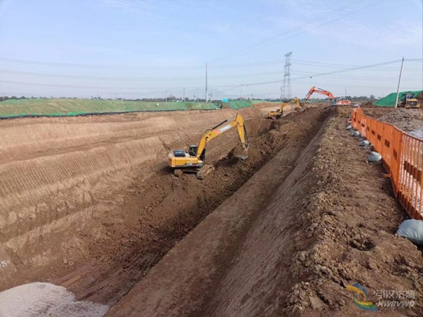 引汉济渭二期工程北干线输水管道施工Ⅵ标基坑沟槽开挖  曹子璐摄